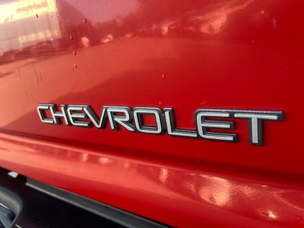 Used 2005 Chevrolet Silverado 2500 LS AWD/4WD image 43