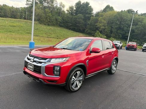 Used 2025 Mitsubishi Outlander Sport ES AWD/4WD image 4