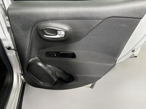 Used 2020 Jeep Renegade Sport AWD/4WD image 28