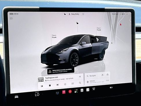 Used 2023 Tesla Model Y 2WD image 13