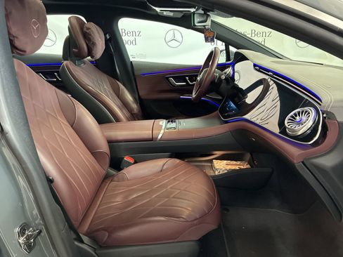 Used 2023 Mercedes-Benz EQS 580 4MATIC Sedan image 5