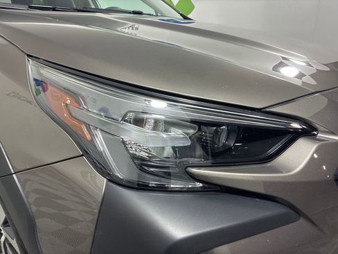 Used 2023 Subaru Outback Premium image 4