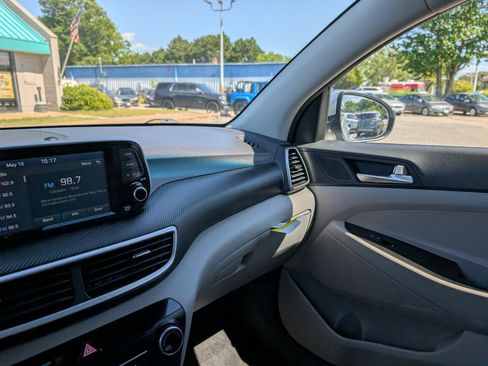 Used 2019 Hyundai Tucson SE AWD/4WD image 38