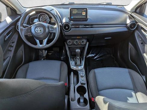 Used 2018 Toyota Yaris iA image 17