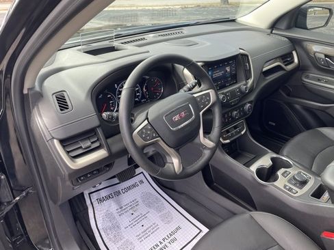 Used 2024 GMC Terrain Denali w/ Black Diamond Edition image 14