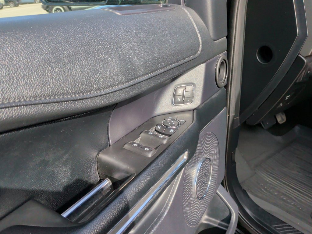 Used 2021 Ford Expedition XLT RWD image 12
