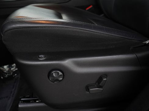 Used 2021 Dodge Durango GT image 25