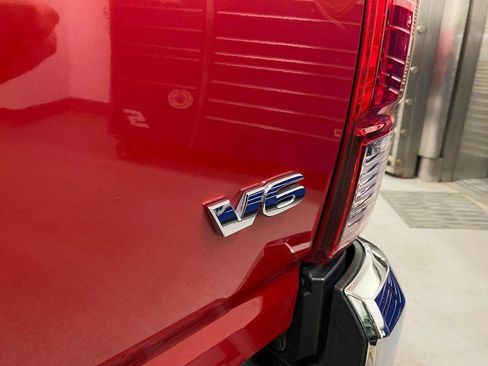 Used 2019 Toyota Tacoma SR5 image 22