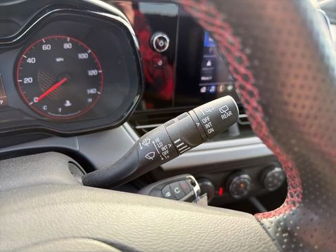 Used 2024 Chevrolet Trax RS image 36