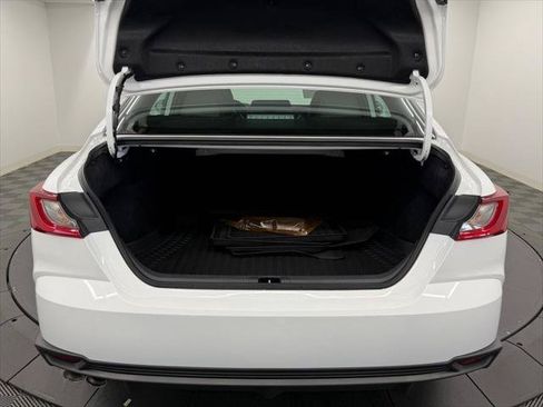 Certified 2026 Toyota Camry SE w/ Convenience Package FWD image 15