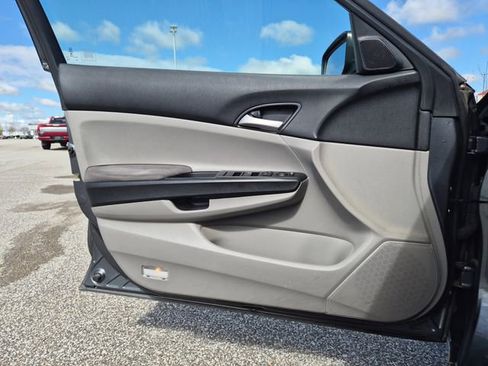 Used 2012 Honda Accord LX image 14