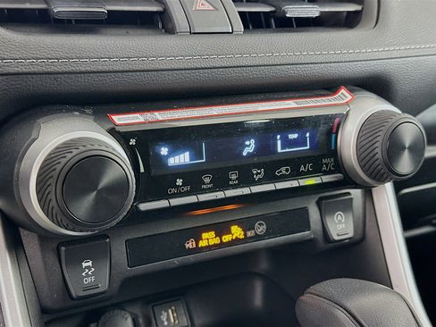 Used 2025 Toyota RAV4 LE image 23