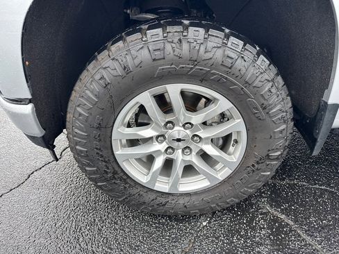 Used 2021 Chevrolet Silverado 1500 RST image 12