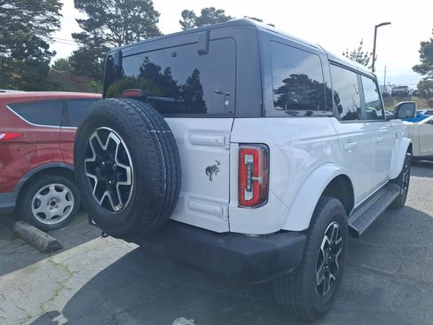 Used 2025 Ford Bronco Outer Banks image 5