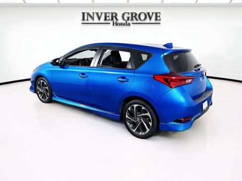 Used 2017 Toyota Corolla iM w/ All-Weather Mat Package image 7