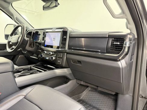 Used 2026 Ford F350 Lariat AWD/4WD image 32