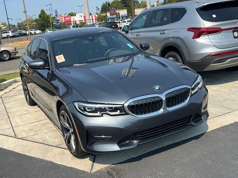 Used 2021 BMW 330i xDrive Sedan w/ Driving Assistance Package AWD/4WD image 7