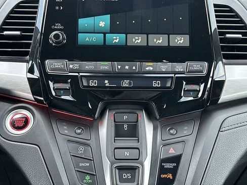 Used 2023 Honda Odyssey Sport image 16