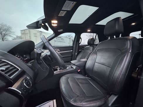 Used 2018 Ford Explorer Sport w/ Equipment Group 401A image 10