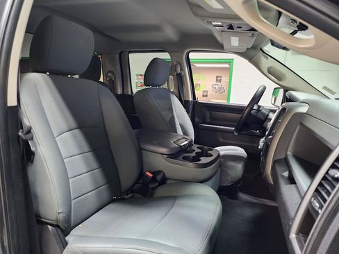 Used 2017 RAM 1500 Express AWD/4WD image 24