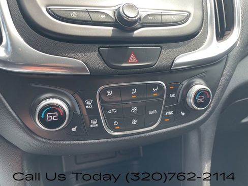 Used 2020 Chevrolet Equinox LT FWD image 22