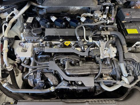 Used 2020 Toyota Corolla SE FWD image 38