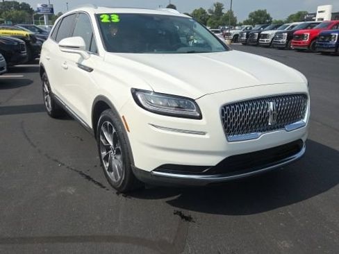 Used 2023 Lincoln Nautilus Reserve w/ Cargo Utility Package FWD image 1