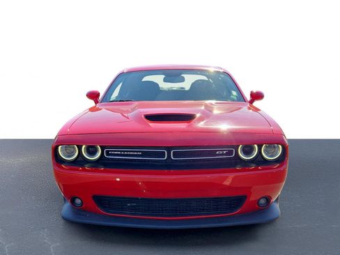 Used 2022 Dodge Challenger GT image 2