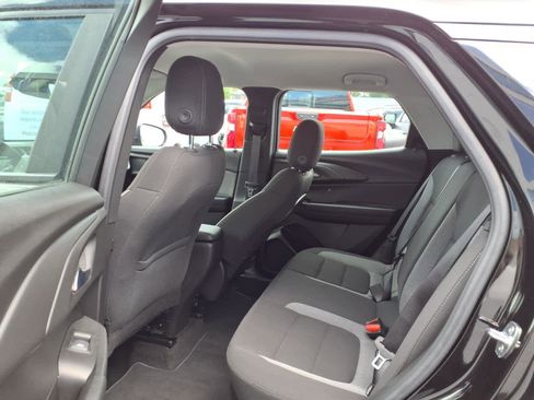 Used 2023 Chevrolet TrailBlazer LS FWD image 17