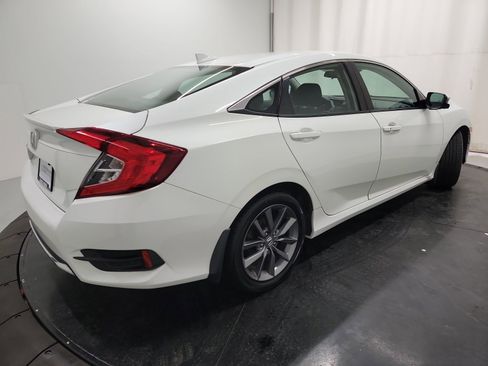 Used 2019 Honda Civic EX image 9
