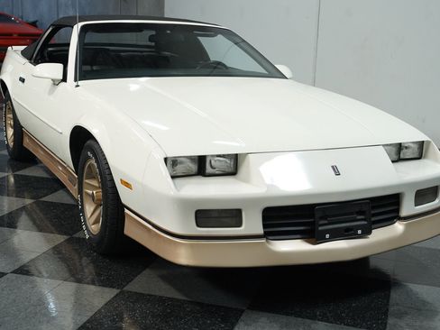 Used 1988 Chevrolet Camaro LT image 14