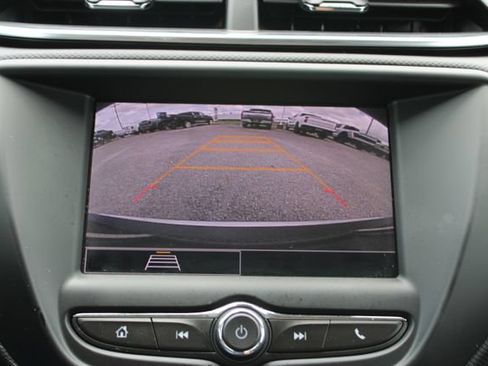 Used 2023 Chevrolet TrailBlazer LT FWD image 25