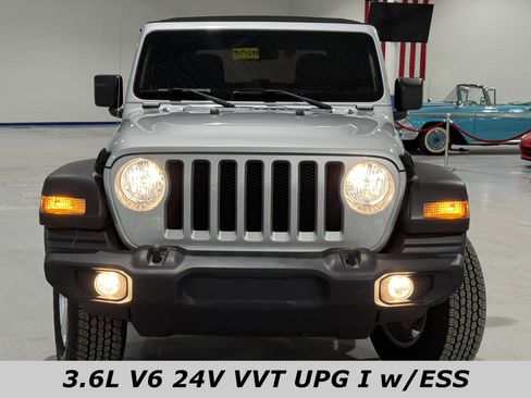 Used 2022 Jeep Wrangler Sport S image 12