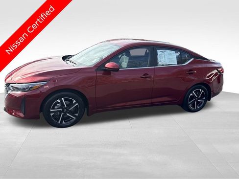 Used 2025 Nissan Sentra SV image 2