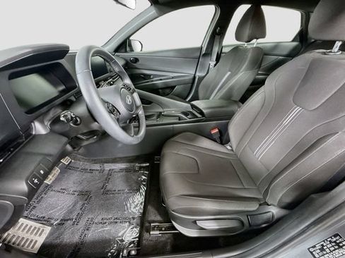 Used 2026 Hyundai Elantra Sport FWD image 19