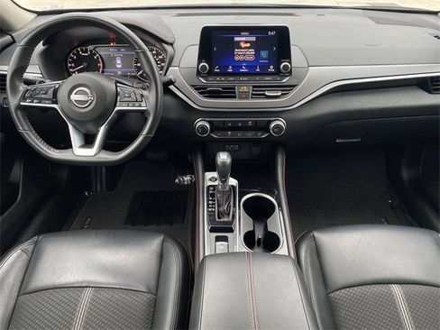 Used 2024 Nissan Altima 2.5 SR image 13