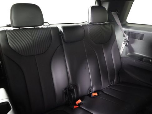 Certified 2025 Hyundai Palisade Calligraphy image 40