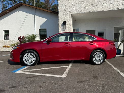 Used 2014 Lexus ES 350 4dr Sdn image 2