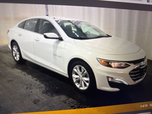 Used 2023 Chevrolet Malibu LT image 3