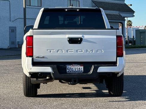 Used 2024 Toyota Tacoma SR5 image 5