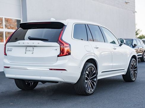 Used 2025 Volvo XC90 T8 Plus w/ Protection Package Premier image 4