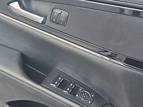 Used 2023 Lincoln Nautilus AWD w/ Premium Package image 27