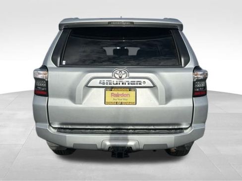 Used 2014 Toyota 4Runner SR5 image 7