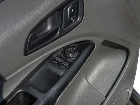 Used 2022 Ford Transit Connect XL image 39