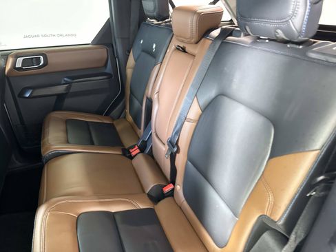 Used 2024 Ford Bronco Outer Banks AWD/4WD image 12