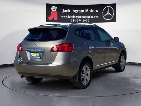 Used 2011 Nissan Rogue SV w/ Premium Pkg image 5