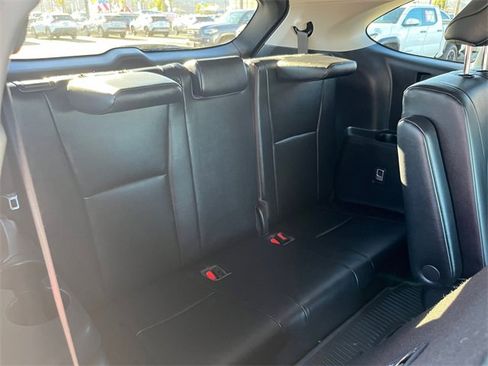 Used 2023 Toyota Highlander XLE image 20