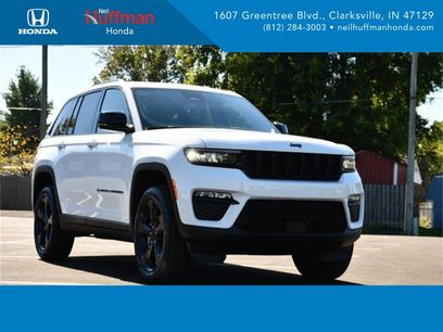 Used 2025 Jeep Grand Cherokee Limited w/ Black Appearance Package