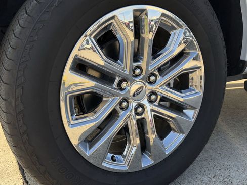 New 2025 Ford F150 Lariat w/ Equipment Group 502A High image 40