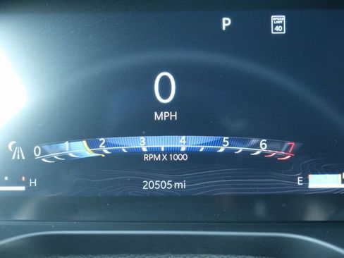 Used 2024 Jeep Grand Cherokee Summit image 4